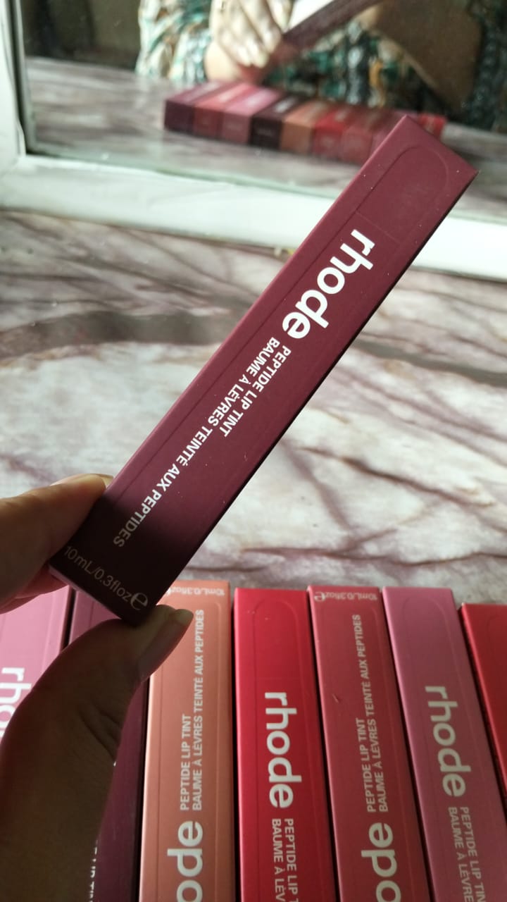 Peptide Lip Tint – Hydrating Glossy Lip Care