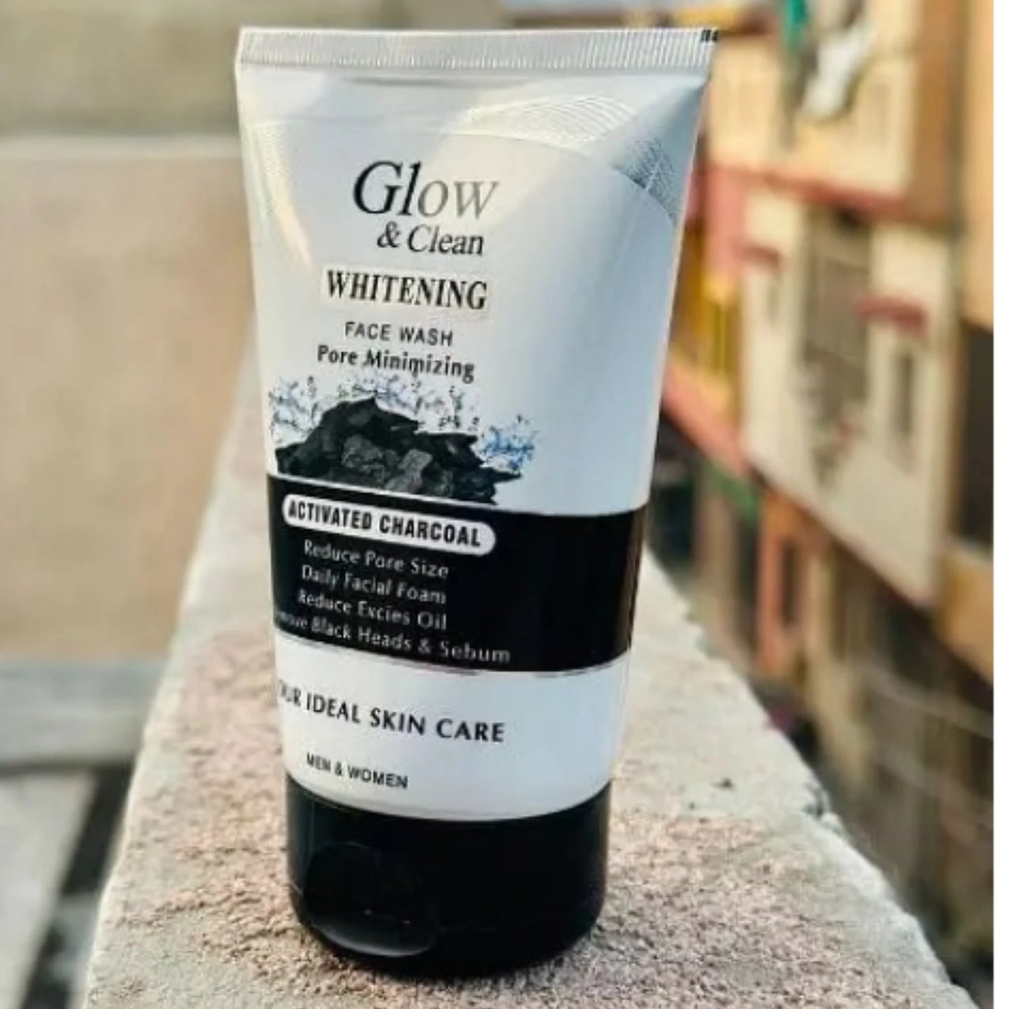 Glow & Clean Charcoal Face Wash – Deep Cleansing Formula